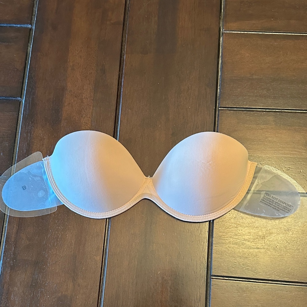 Elegant Strapless Beige Bra